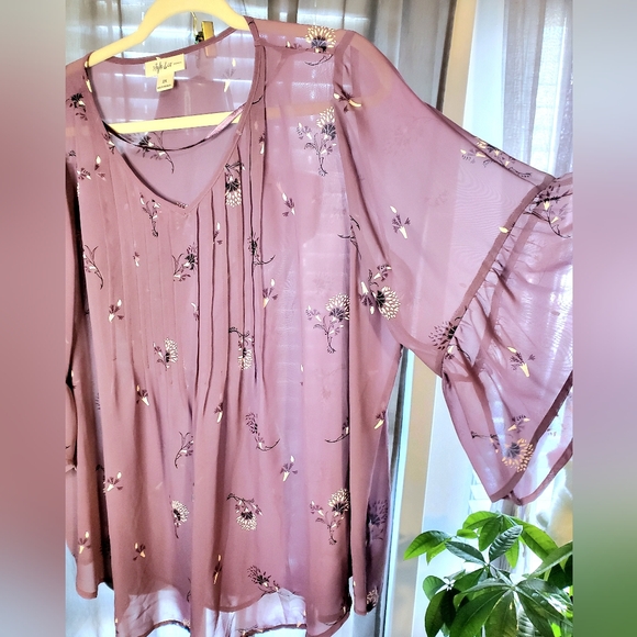Style & Co Sheer Floral Pintuck Blouse - Picture 5 of 8